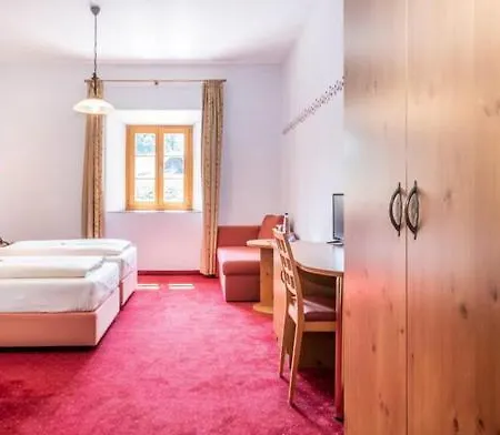 Hotel Alte Post 3*