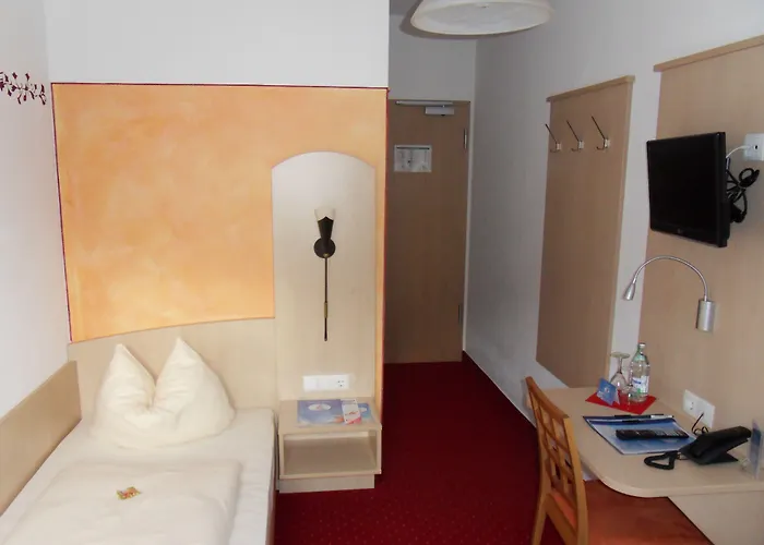 Hotel Alte Post 3*